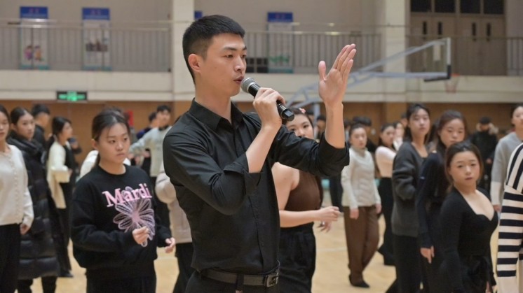 1767024599124268.jpg 黎璐.jpg